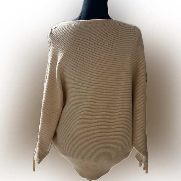 Gilli - Cream Oversized Sweater - Picture 2 of 3